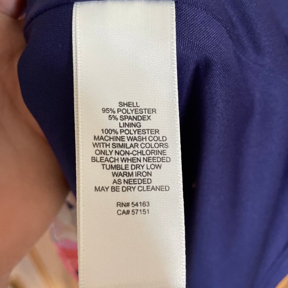 Mod Floral Bell Sleeved Dress - Picture 6 of 6